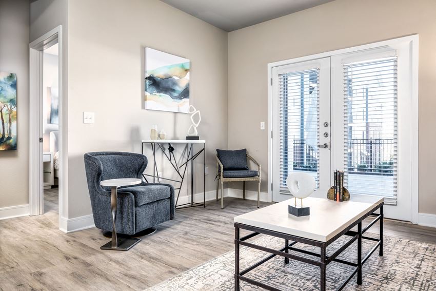 The Edison At Bridlespur Apartments, 350 West 104th Terrace, Kansas